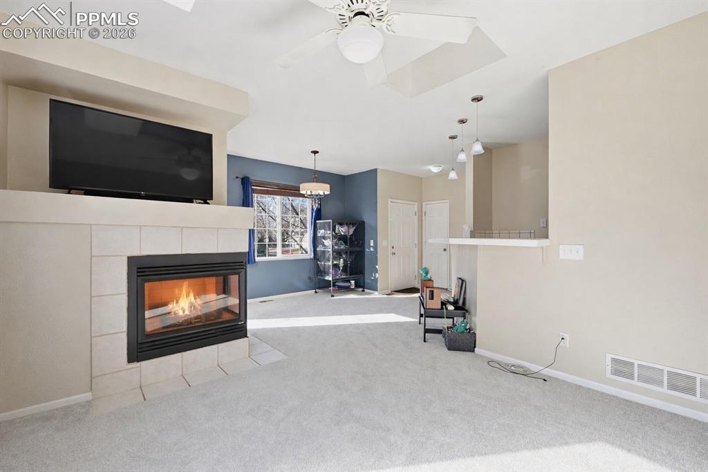 Image 5 of 21: Living Room