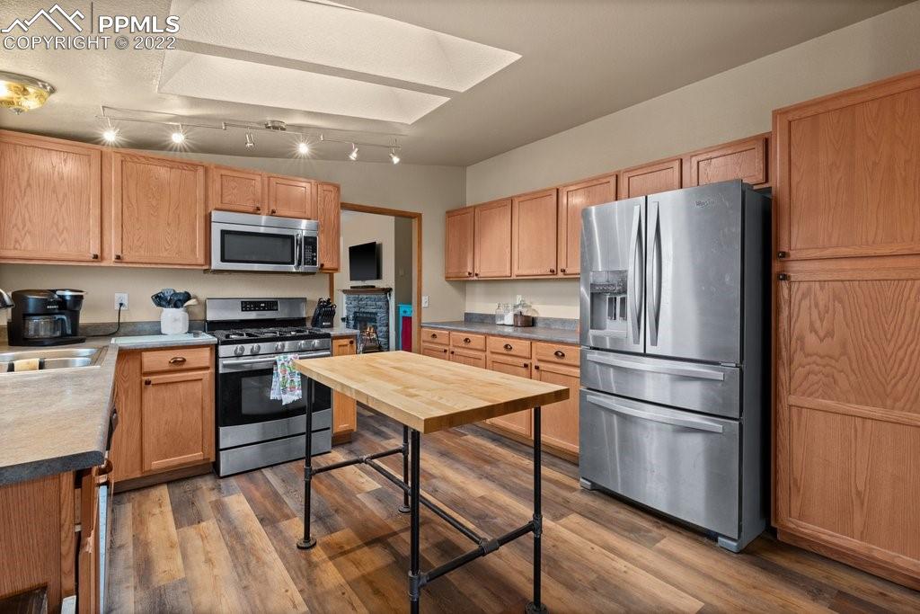 Listing 8341403, Image 11 of 31