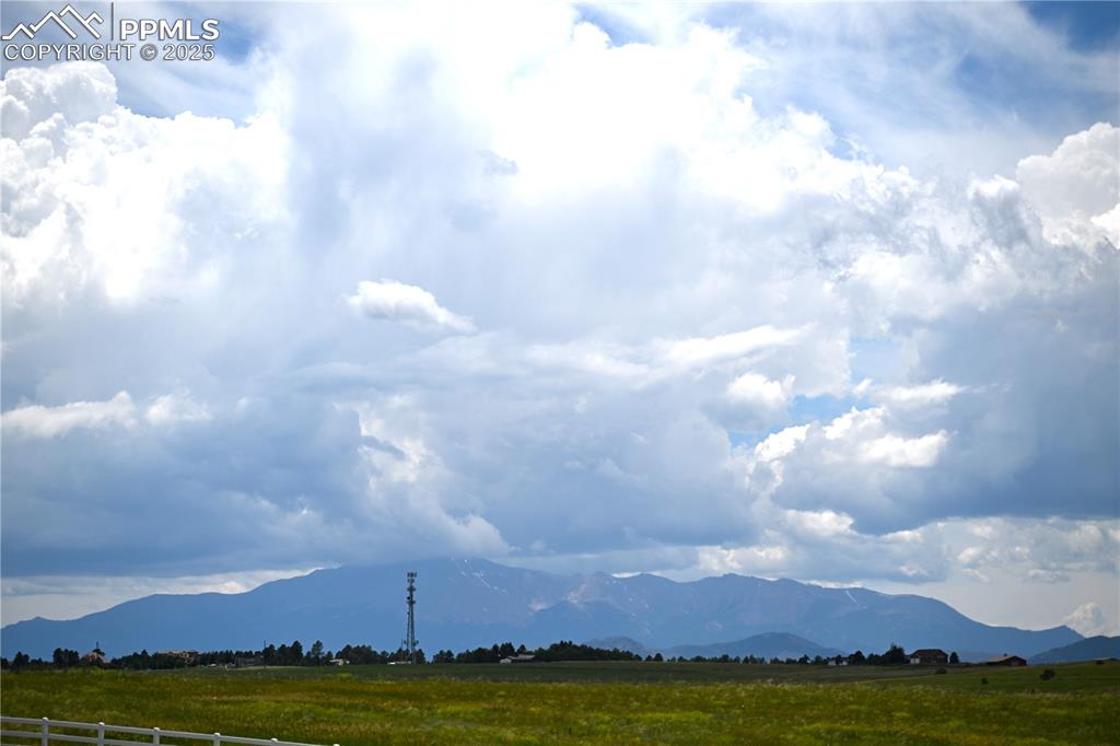 Image 43 of 49: View