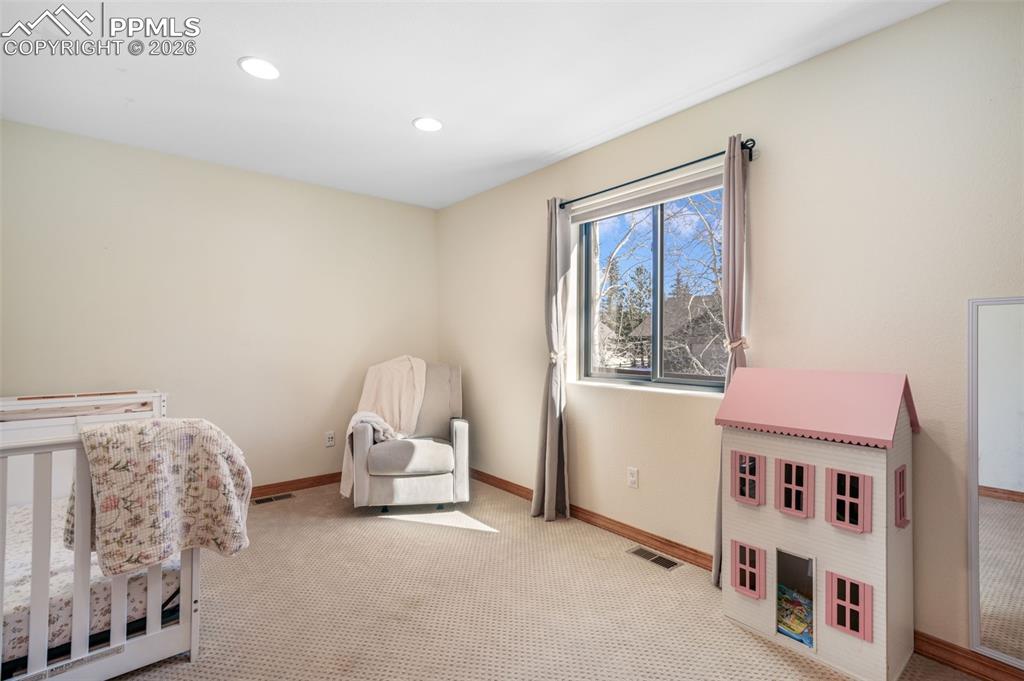 Image 29 of 50: Bathroom