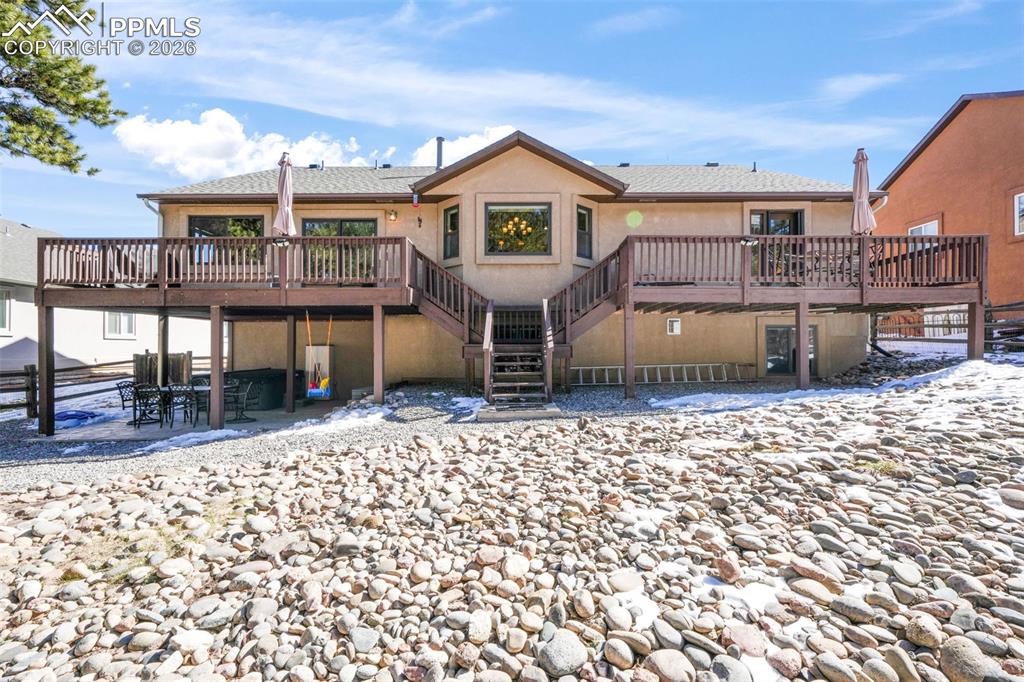 Image 48 of 50: Bedroom