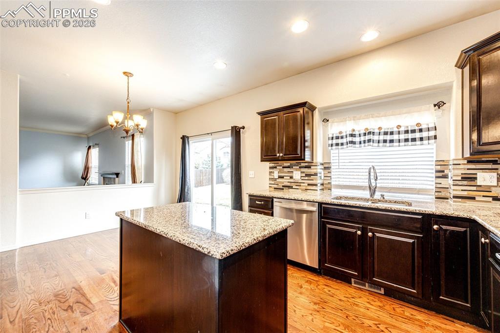 Image 11 of 39: Kitchen