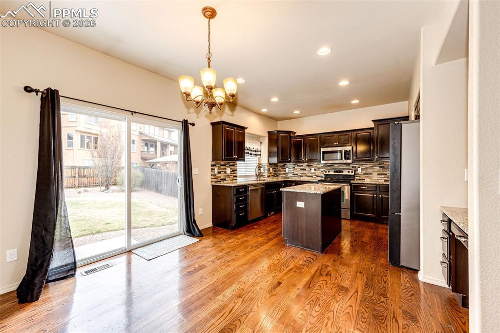 Image 8 of 39: Kitchen