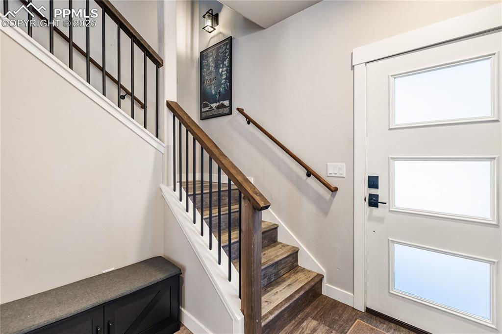 Image 24 of 38: Entry