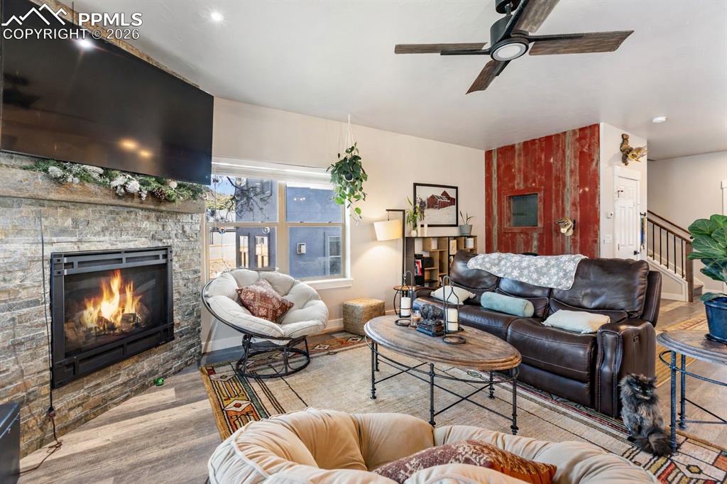 Image 3 of 38: Living Room