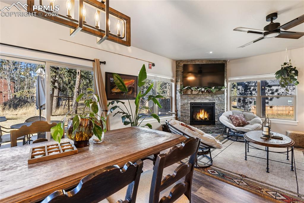 Image 5 of 38: Living Room