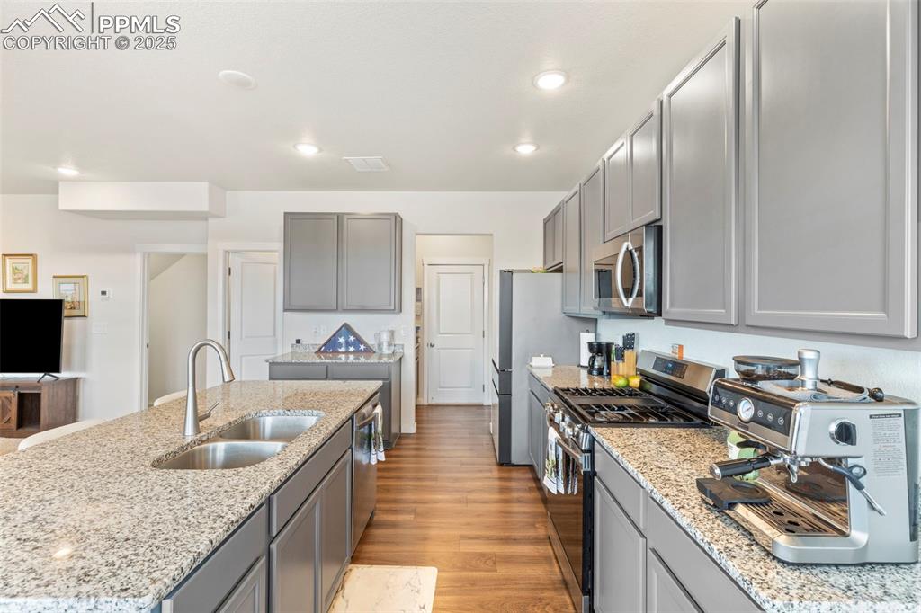 Image 10 of 36: Kitchen