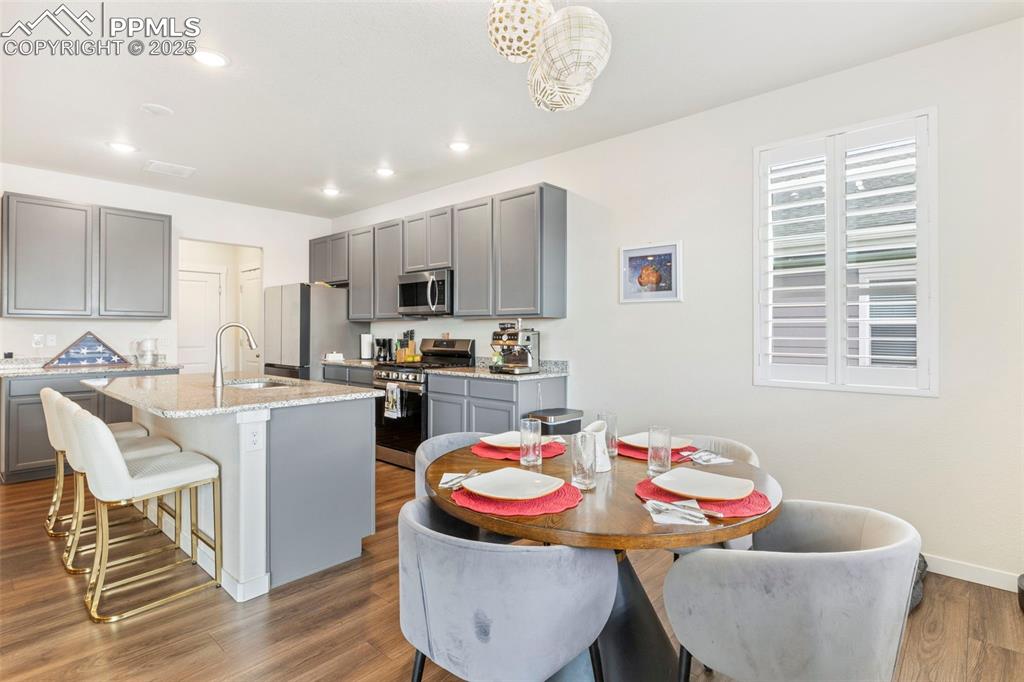 Image 12 of 36: Kitchen