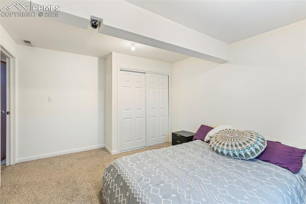 Image 20 of 36: Bedroom