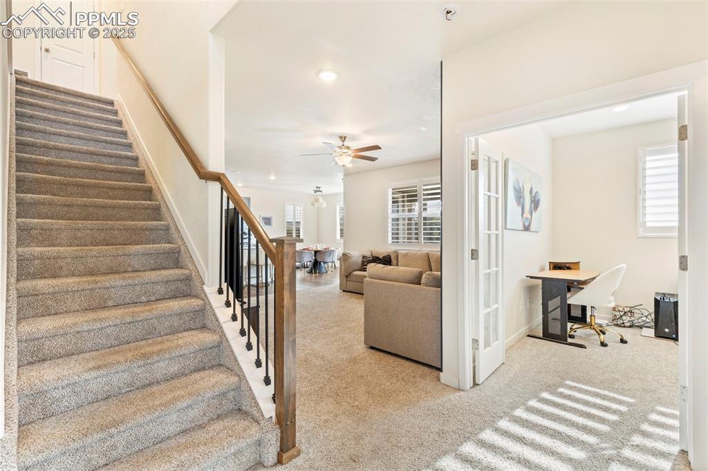 Image 5 of 36: Living Room