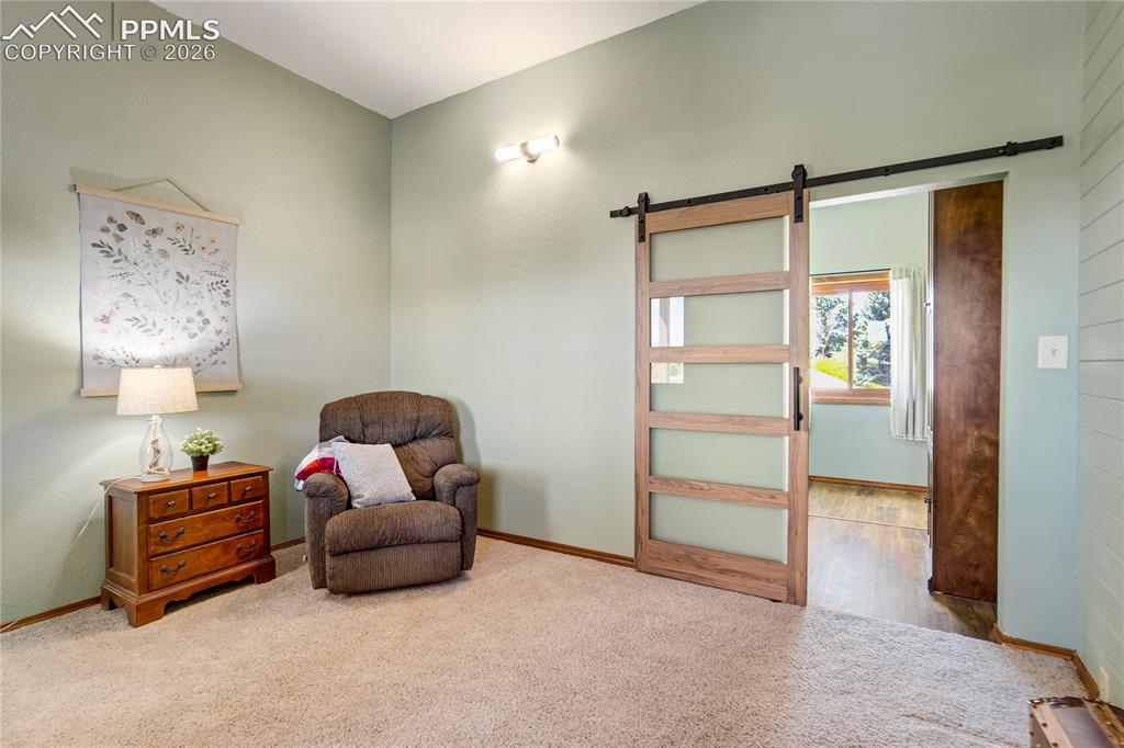 Image 22 of 50: Versatile space great for office or non-conforming bedroom