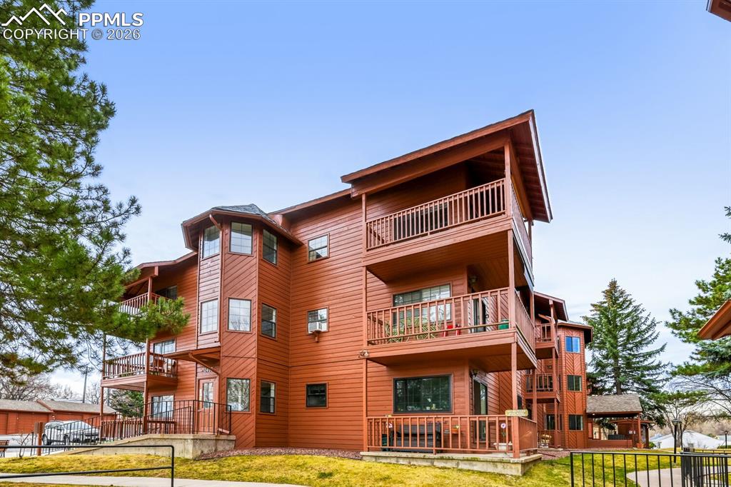 Image 27 of 32: Front of Structure