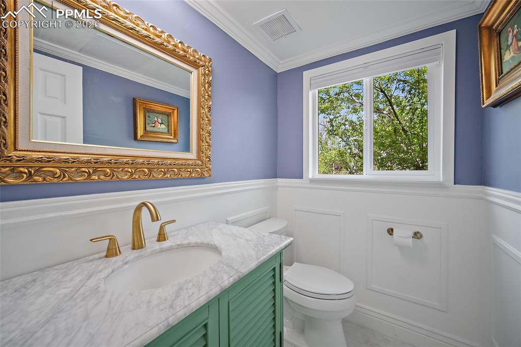 Image 22 of 50: Powder room on the main level.  