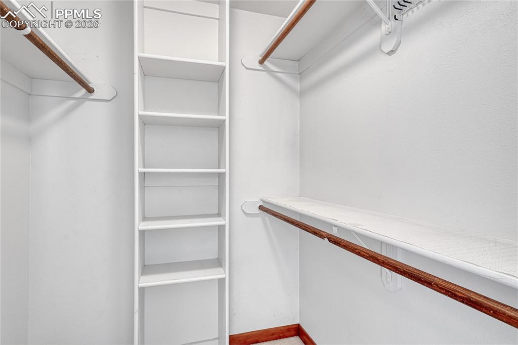 Image 22 of 35: Closet