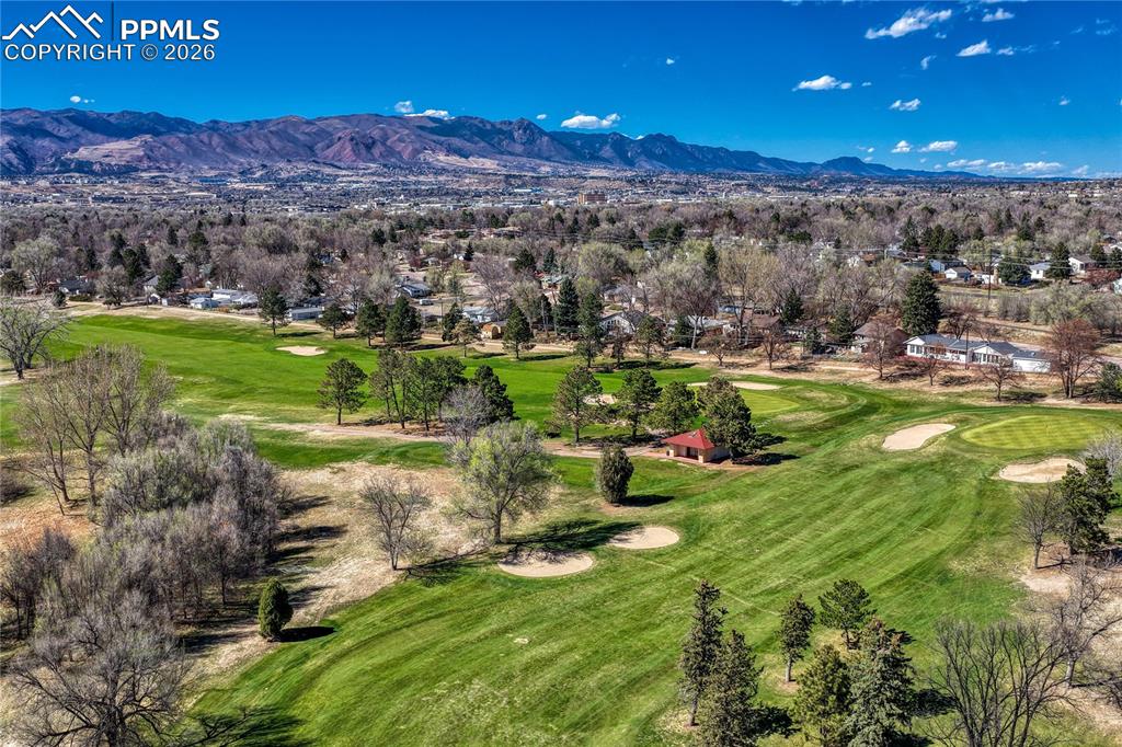 Image 32 of 35: Golf Course