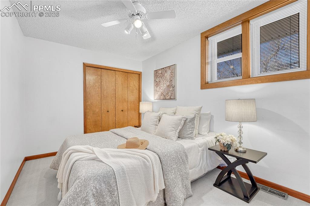 Image 6 of 35: Bedroom