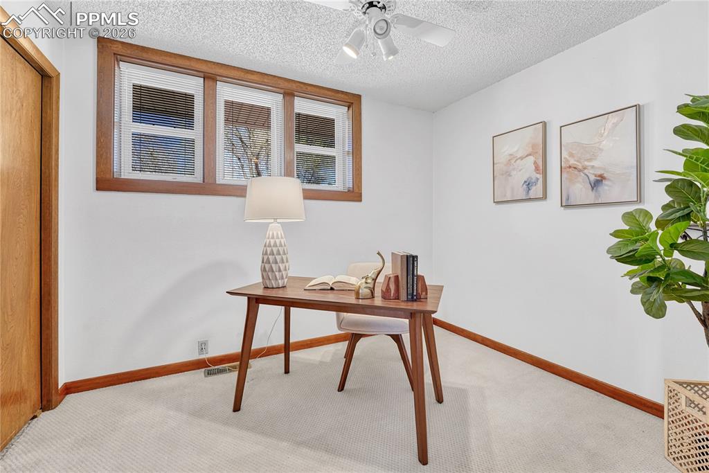 Image 7 of 35: Office