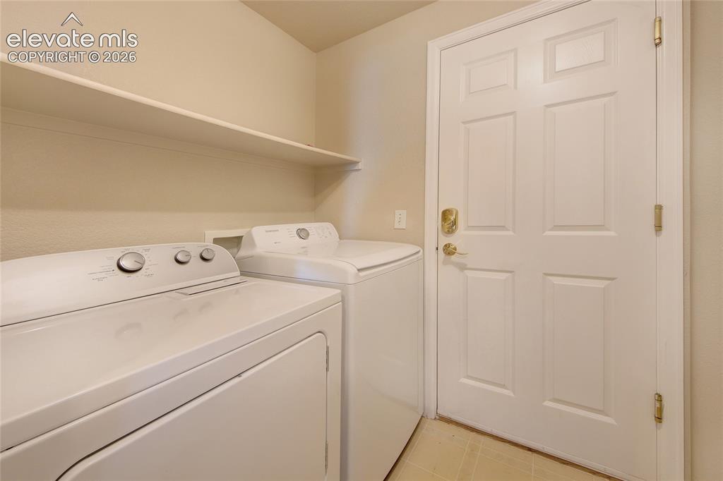Image 10 of 40: Laundry