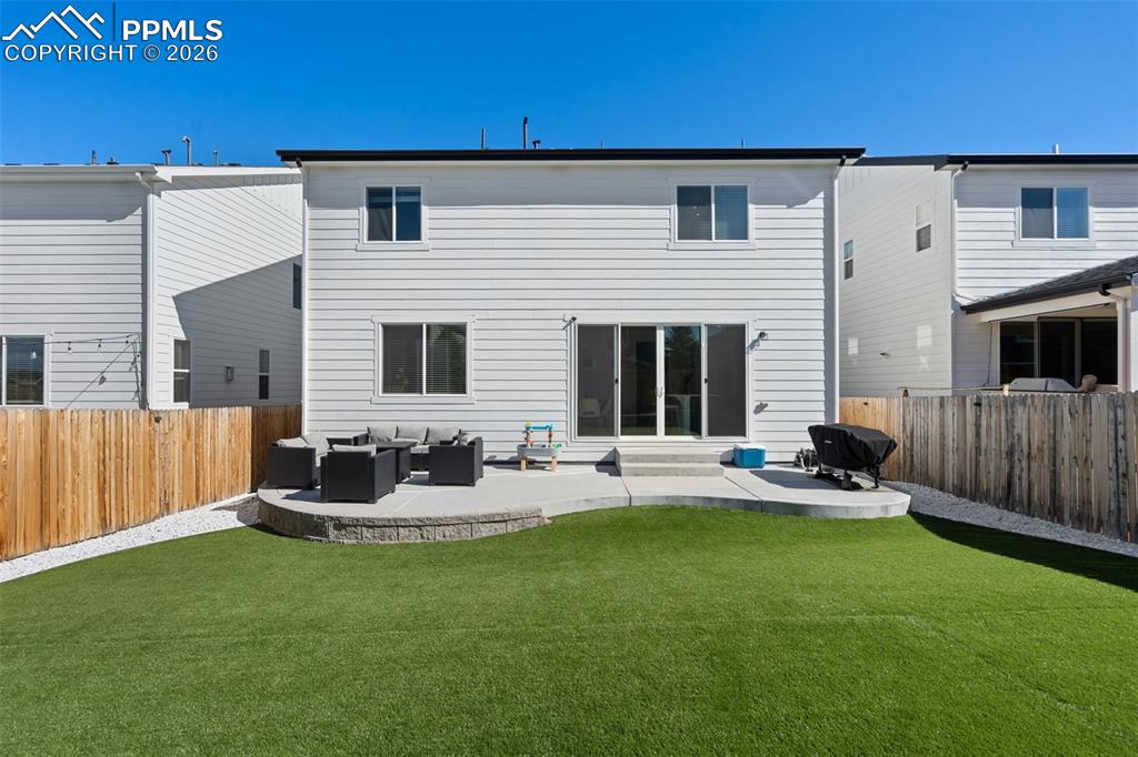 Image 36 of 38: Back of Structure