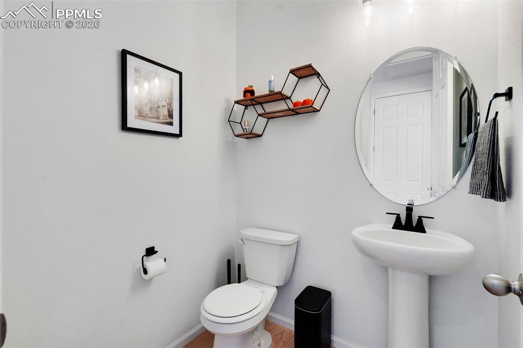 Image 8 of 38: Bathroom