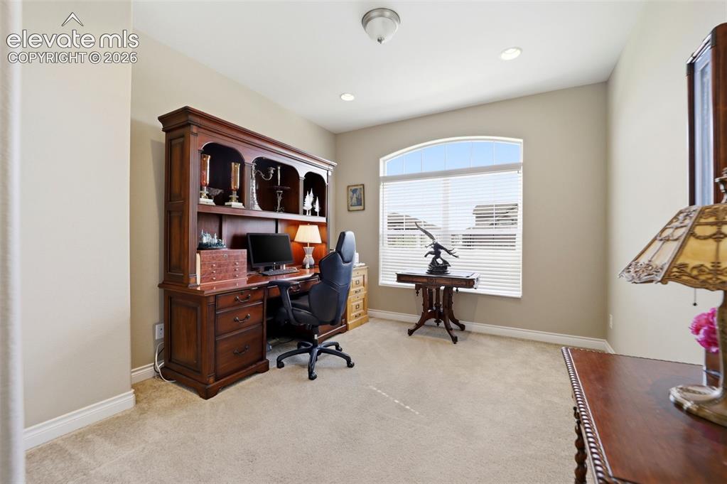 Image 16 of 41: Bedroom