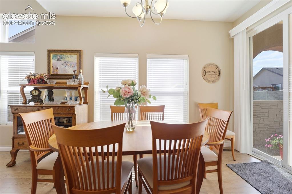 Image 9 of 41: Dining Area