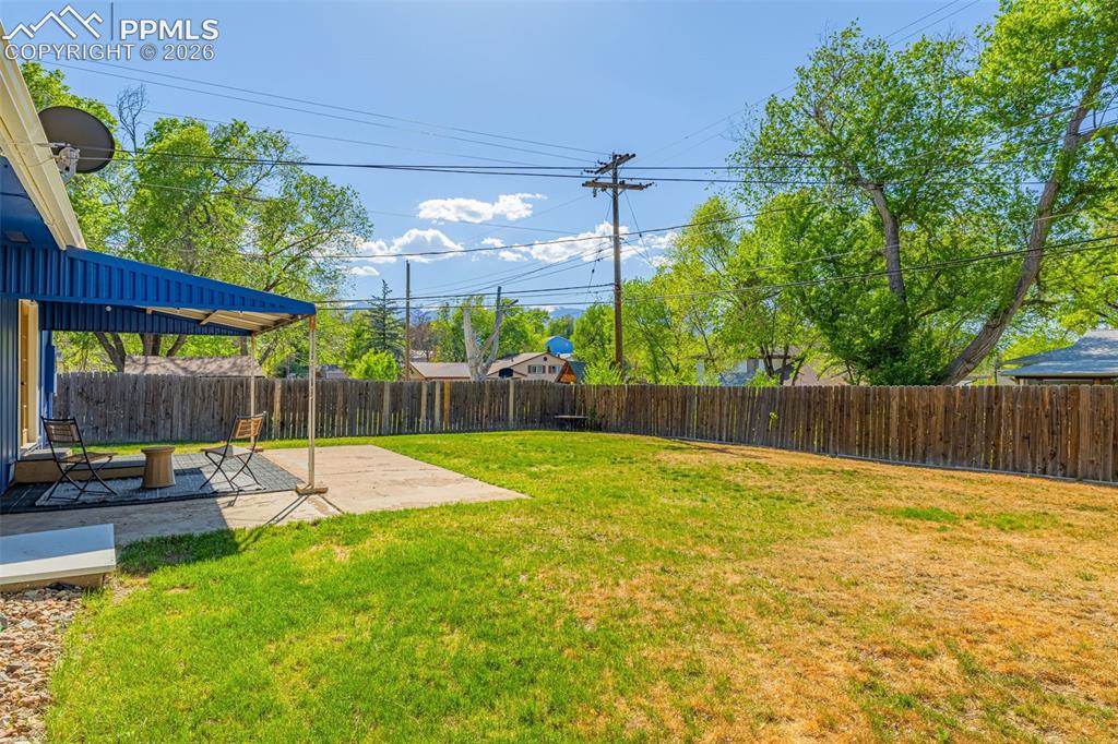 Image 20 of 21: Covered patio