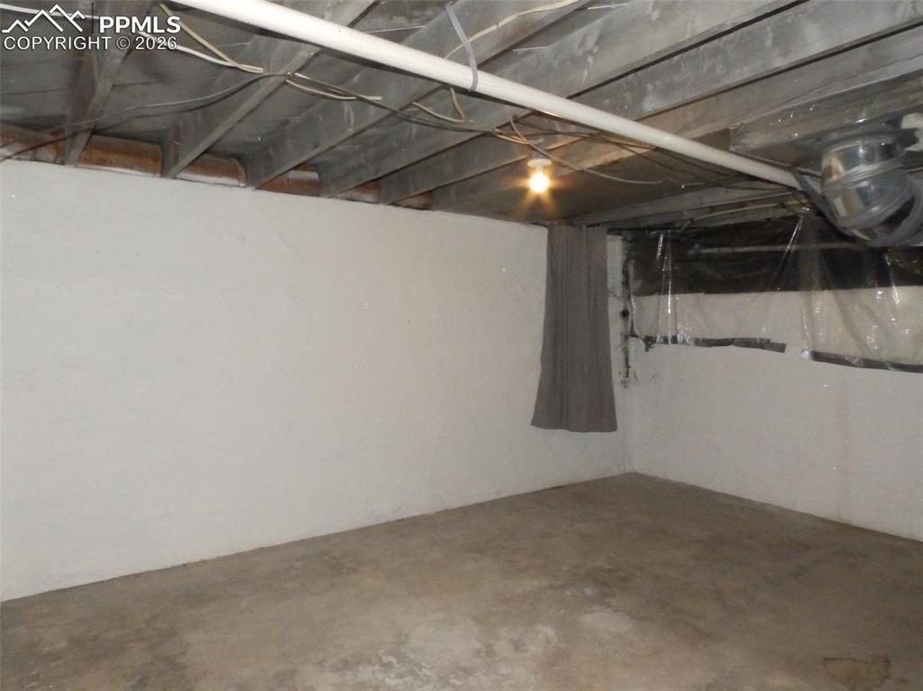Image 14 of 16: Basement