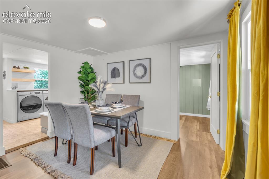 Image 12 of 47: Dining Area