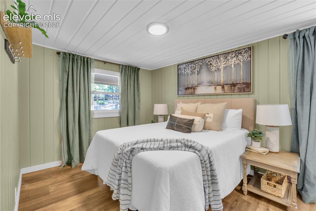 Image 24 of 47: Master Bedroom