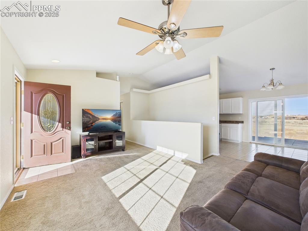 Image 4 of 32: Living Room