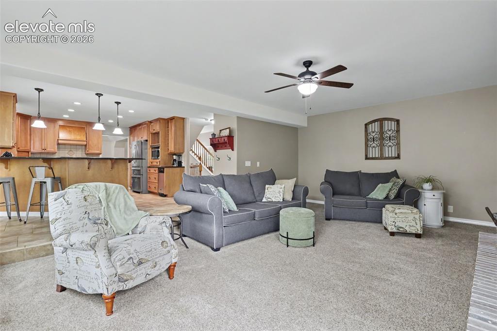 Image 23 of 49: Family Room