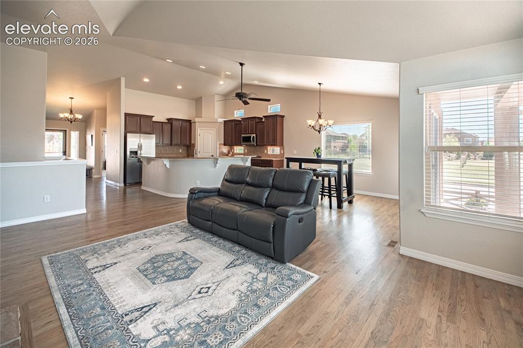 Image 16 of 46: Living Room