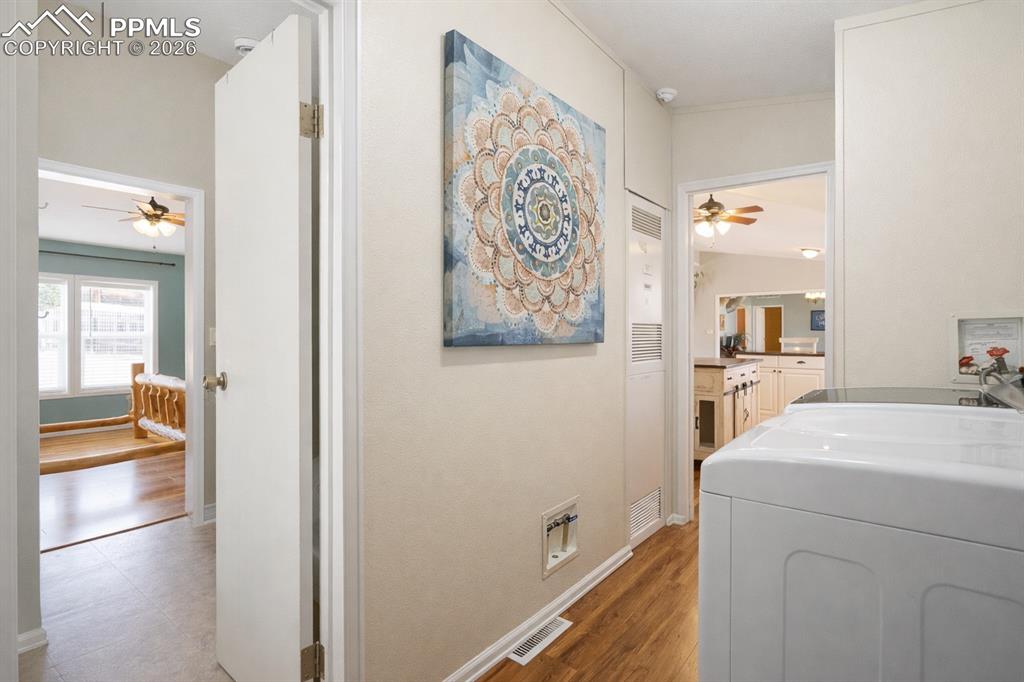 Image 29 of 45: Laundry