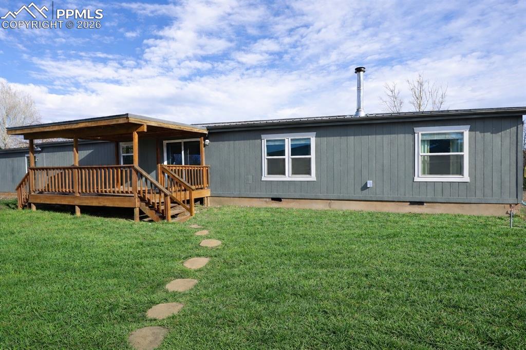 Image 35 of 45: Back of Structure