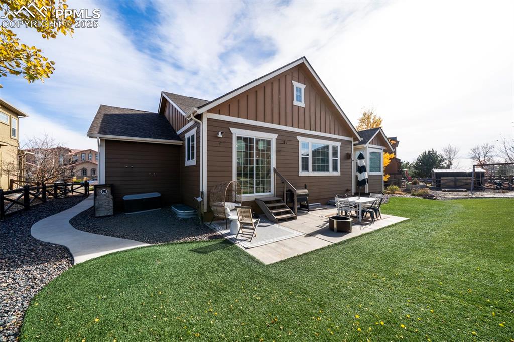 Image 48 of 50: Back of Structure