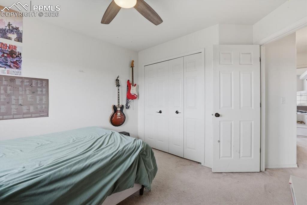 Image 41 of 49: Bedroom