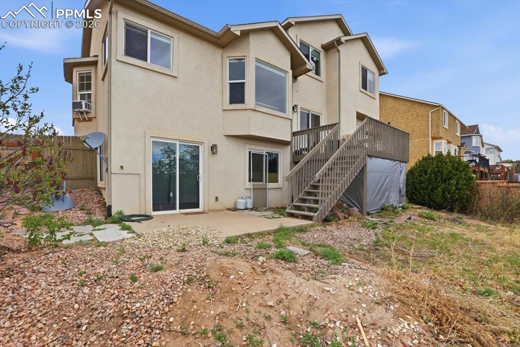 Image 49 of 49: Back of Structure