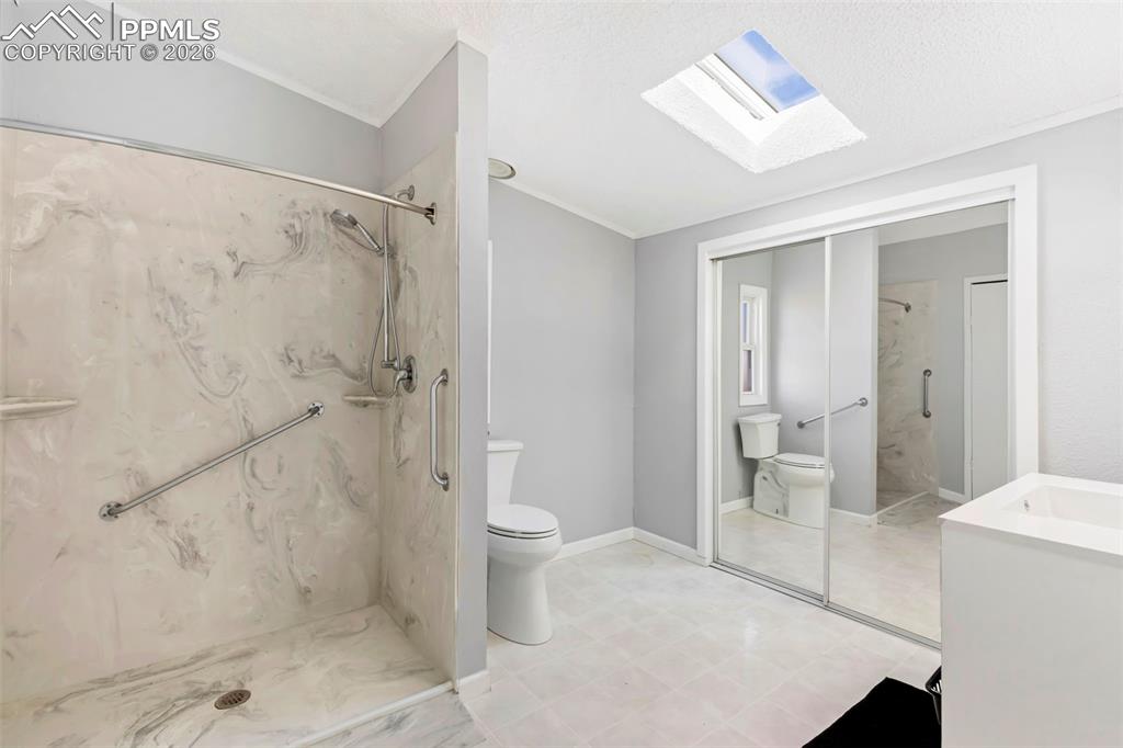 Image 28 of 37: No Description Available