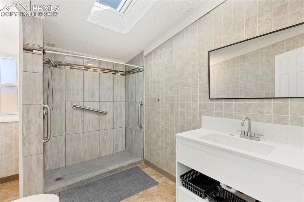 Image 30 of 37: No Description Available