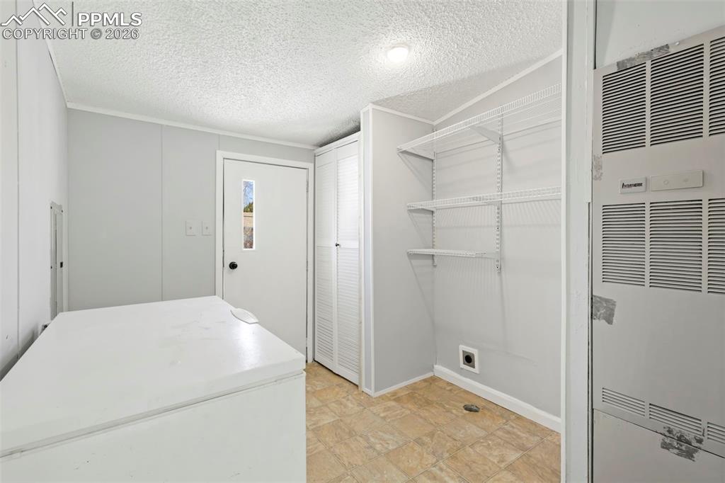 Image 34 of 37: No Description Available