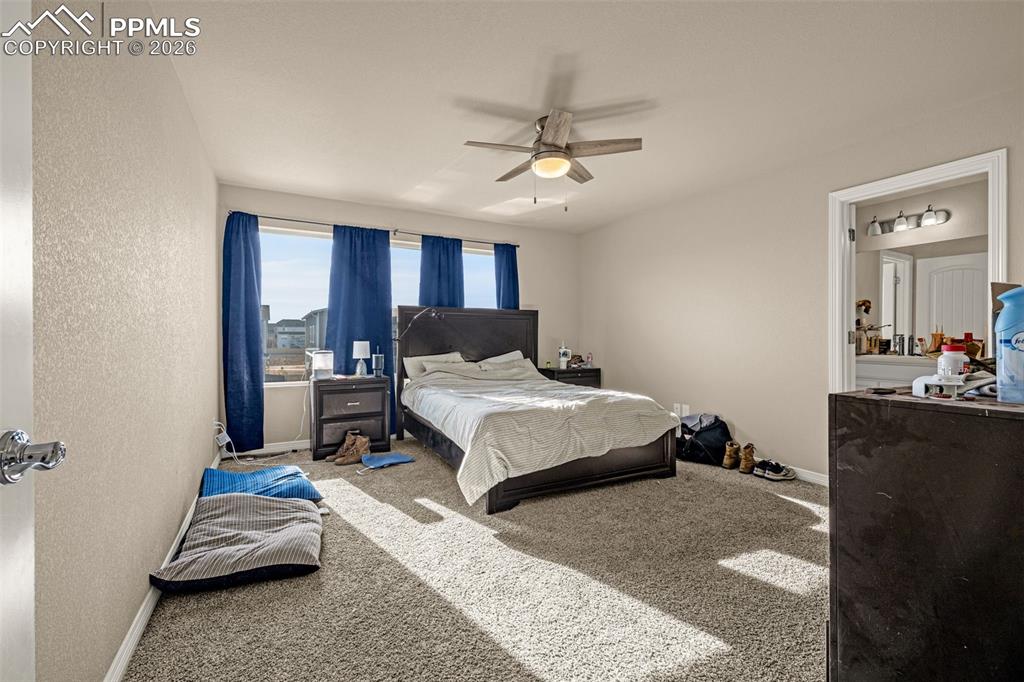 Image 12 of 42: Bedroom