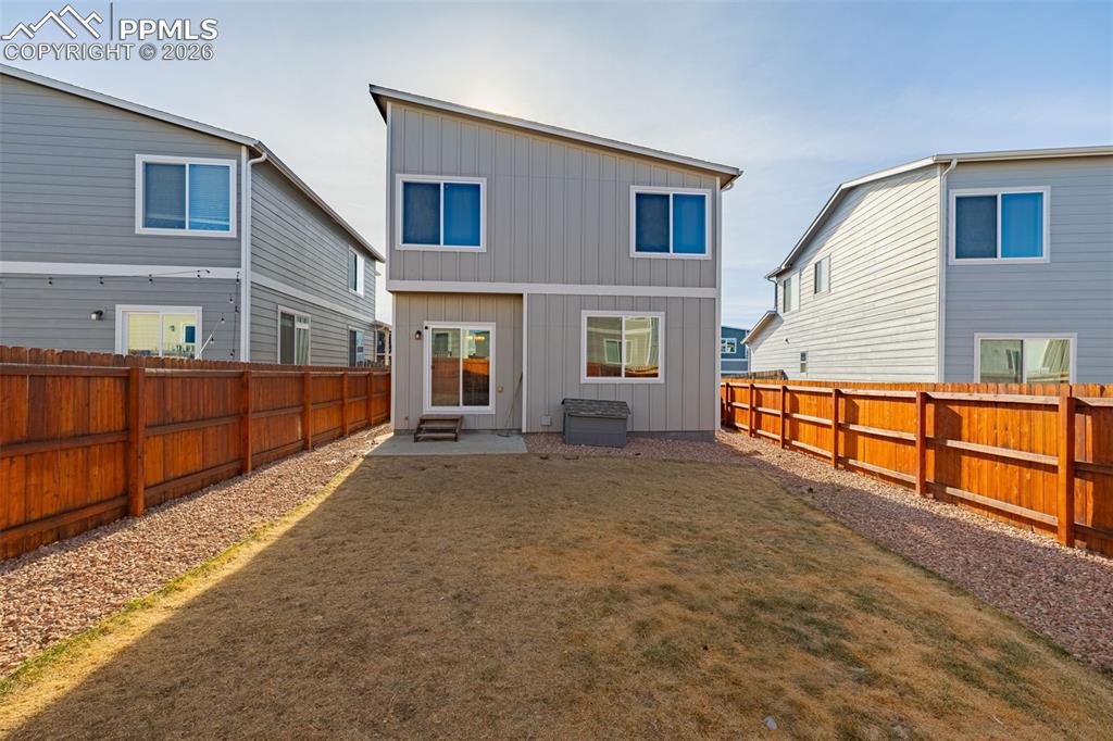 Image 28 of 42: Back of Structure