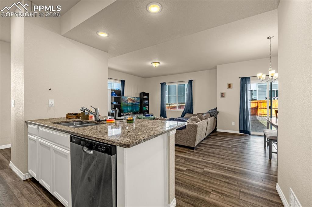 Image 8 of 42: Kitchen