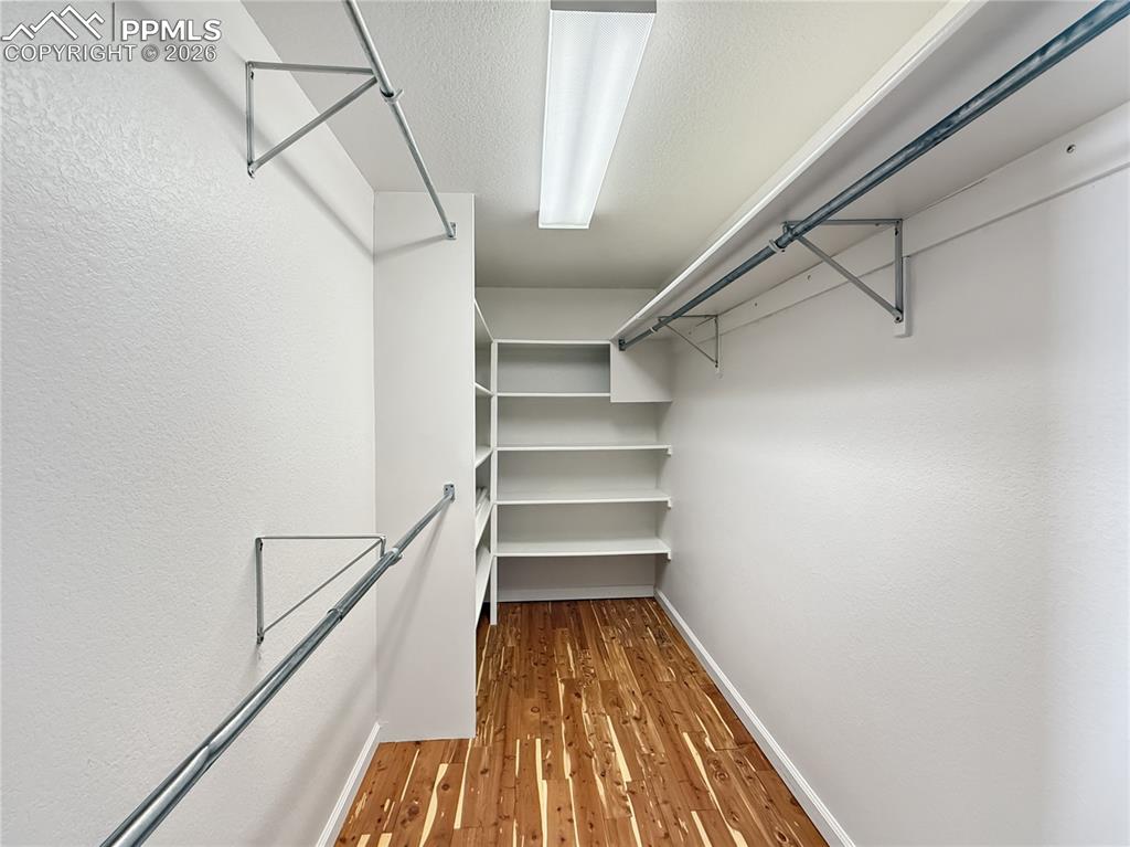 Image 18 of 50: cedar floor in the walkin closet