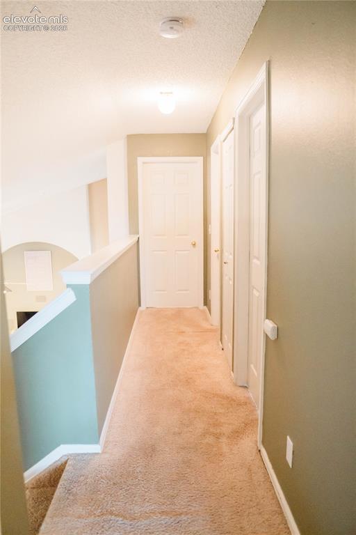 Image 25 of 34: upstairs hallway