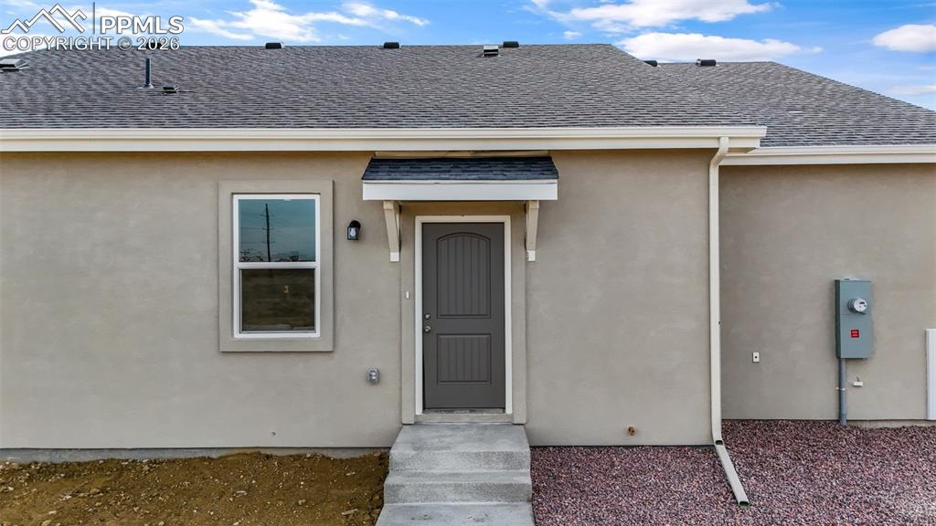 Image 34 of 38: Entry