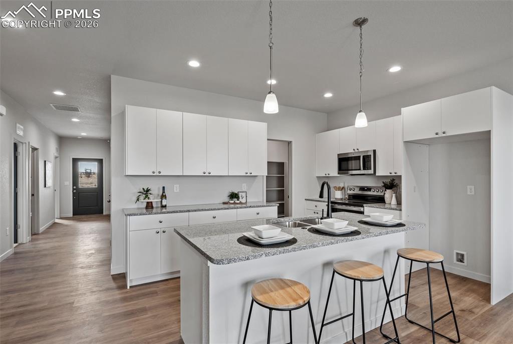 Image 6 of 38: Kitchen