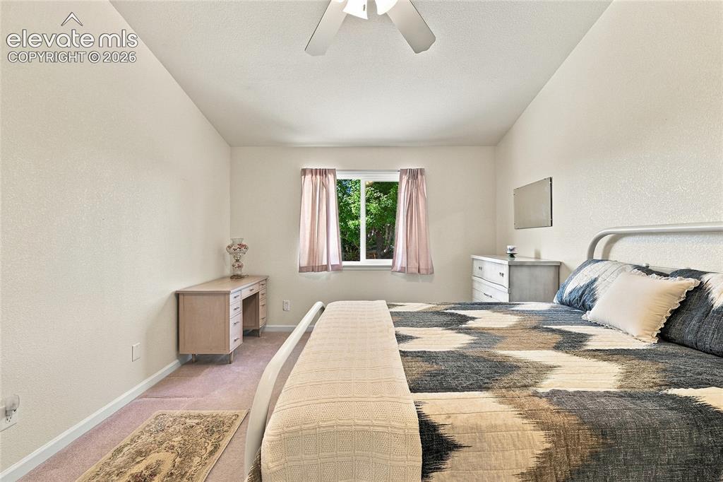 Image 18 of 41: Bedroom