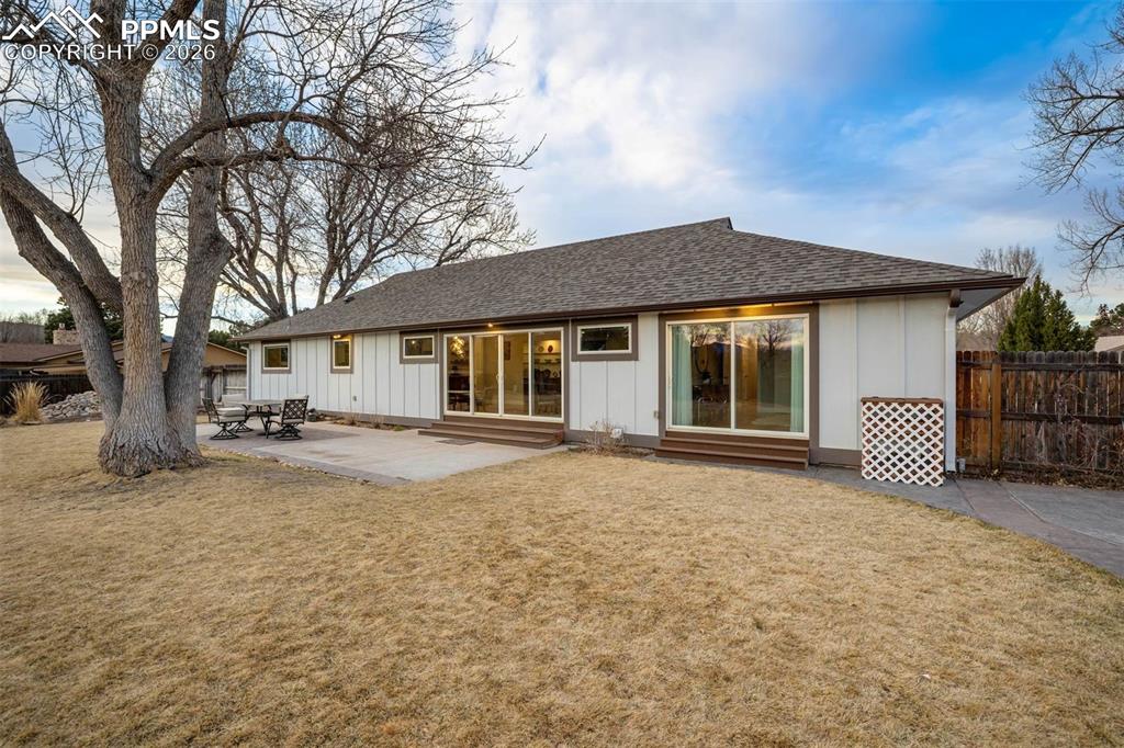 Image 40 of 50: Back of Structure